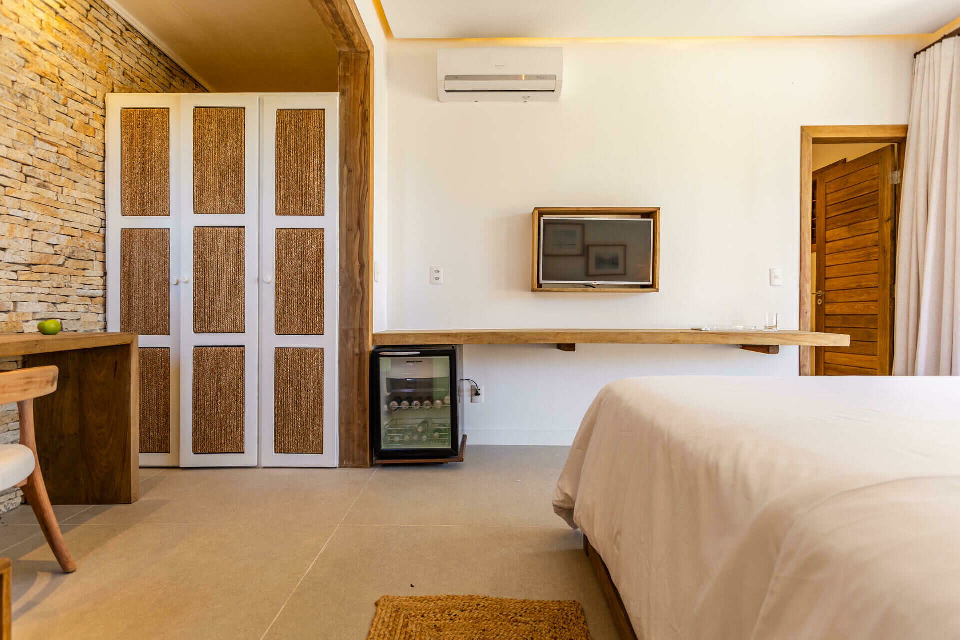 Villa Florens   Quarto Térreo 02 -  Foto Thiago Faquineli-8